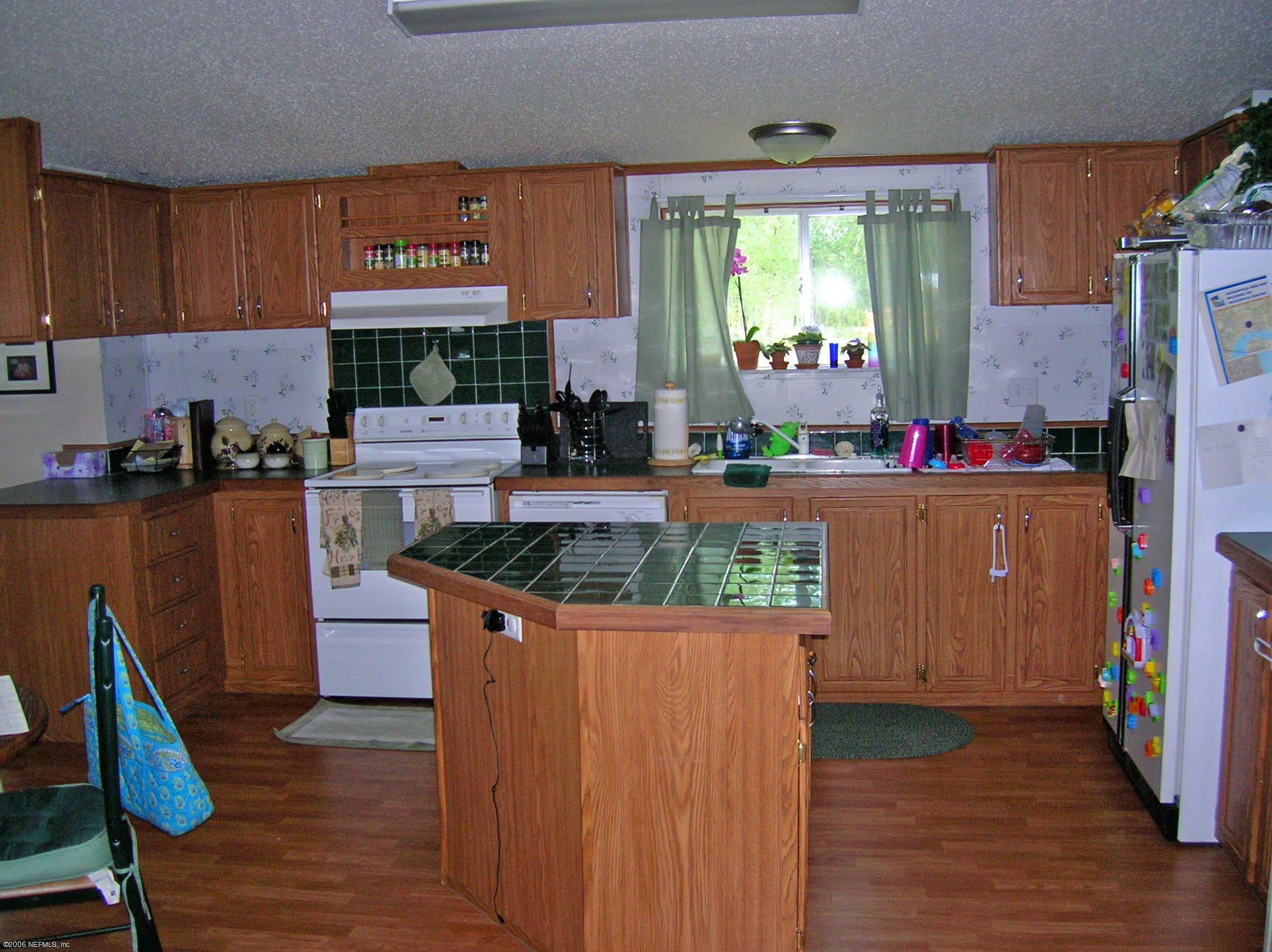 5125 Carter Spencer Road Middleburg, FL 32068 - Photo 4 of 8 Kitchen