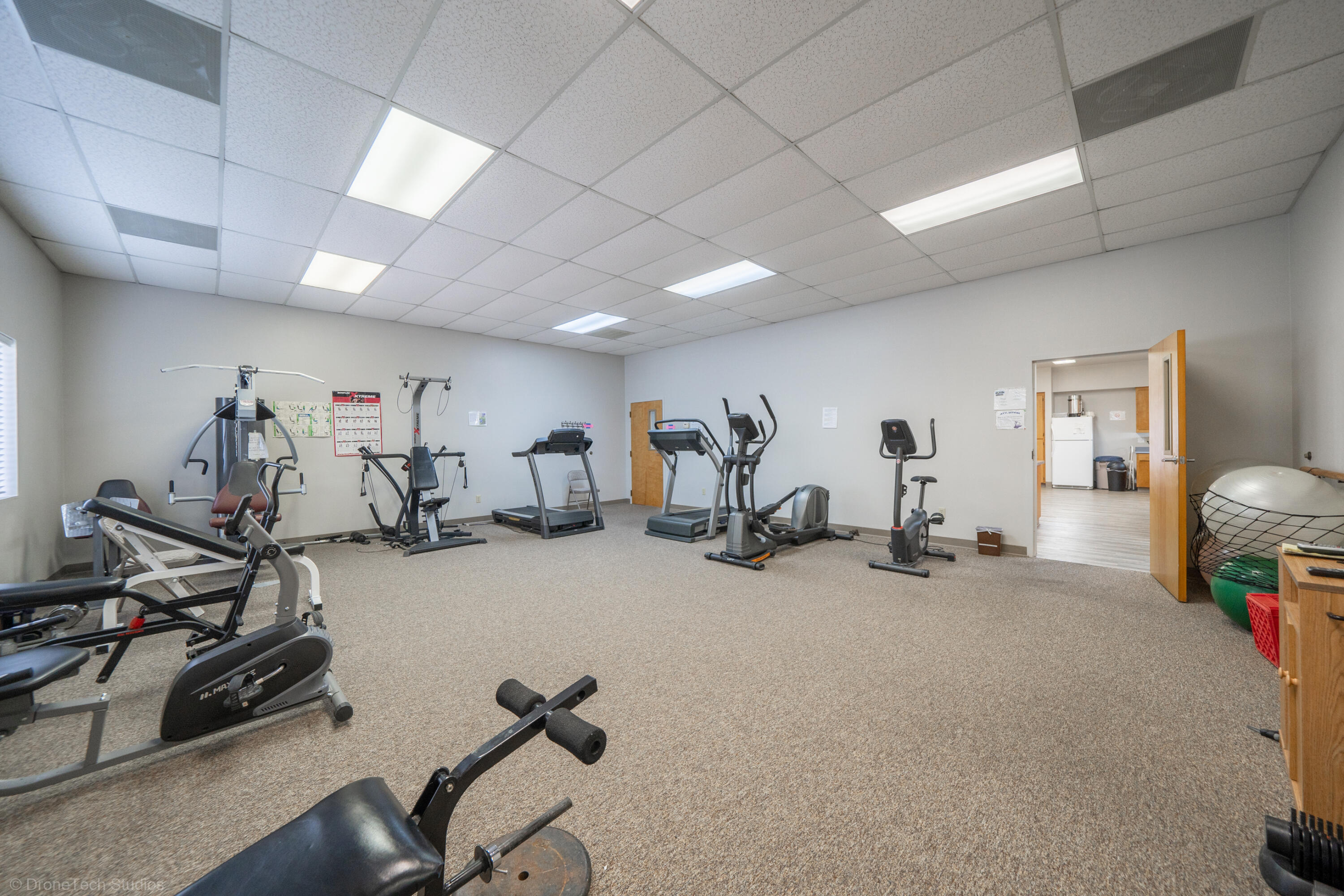 1385 Bully Choop Trail Redding, CA 96003 - Photo 28 of 36 Club House-Exercise Anyone?