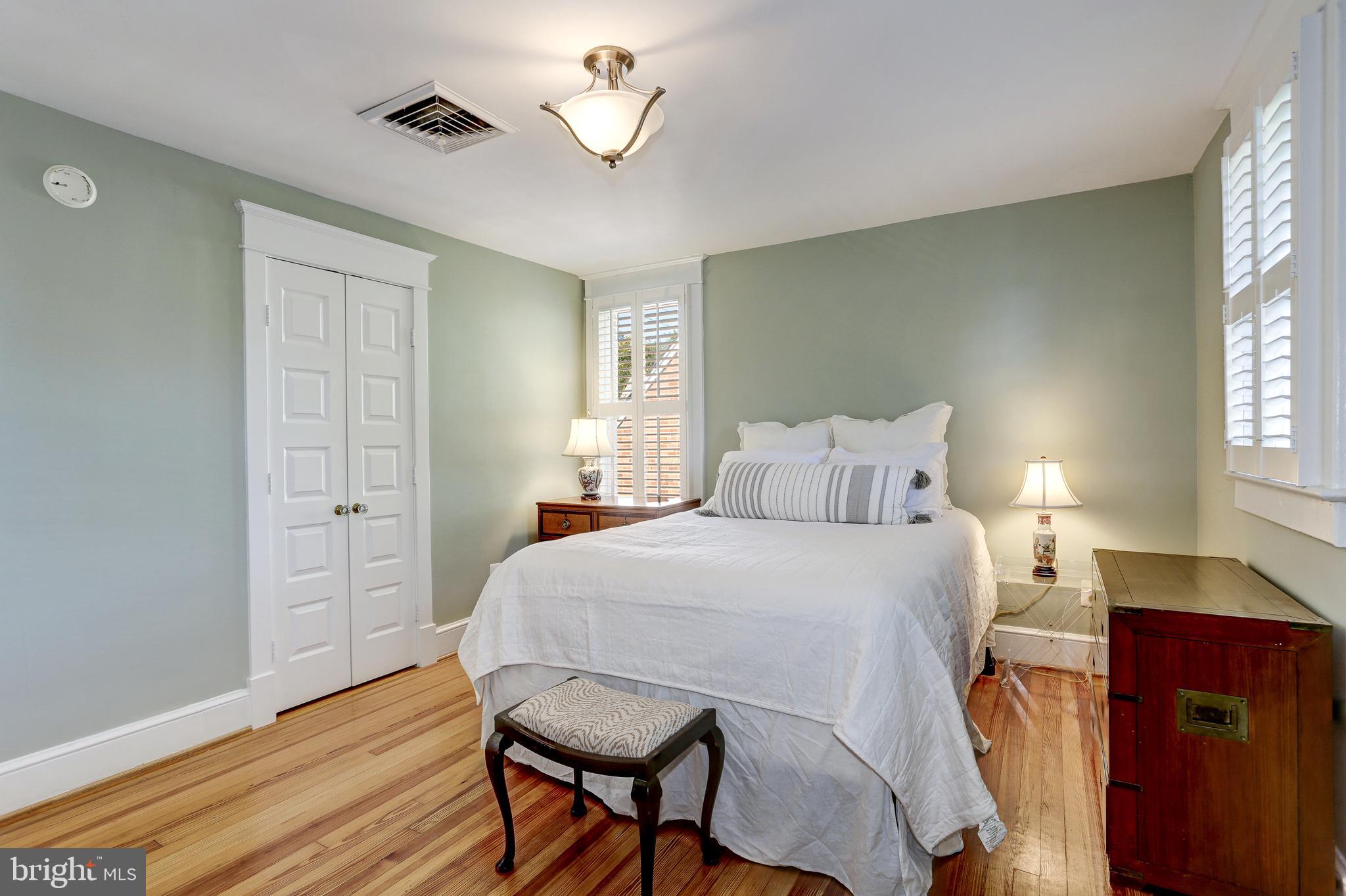 1109 Russell Road Alexandria, VA 22301 - Photo 26 of 50 Owner's suite with walk-in closet