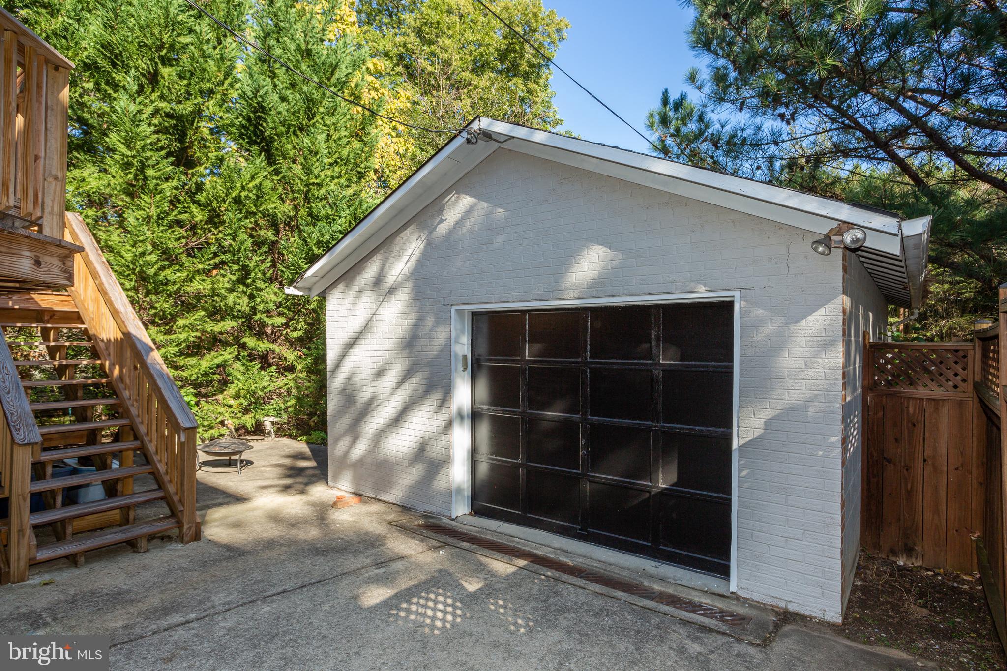 1109 Russell Road Alexandria, VA 22301 - Photo 47 of 50 Space for car and storage