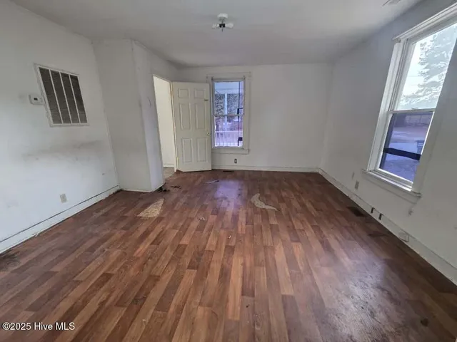 $110,000 | 206 South Ethel Street, Selma, NC 27576