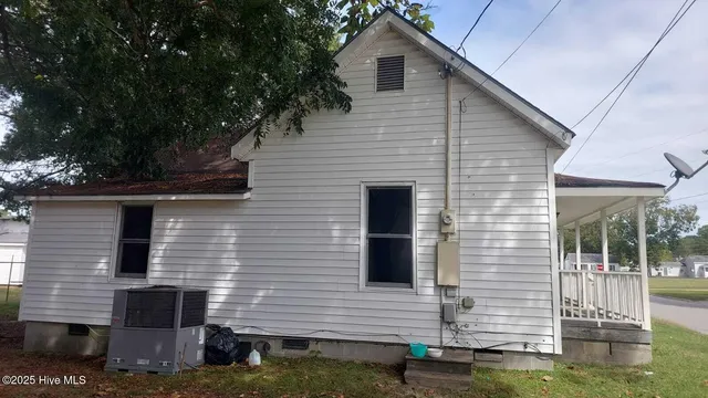 $110,000 | 206 South Ethel Street, Selma, NC 27576
