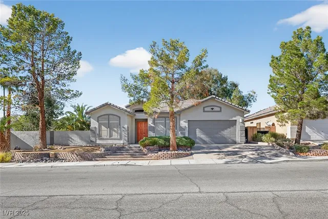 $2,750 | 3769 Erva Street, Las Vegas, NV 89147