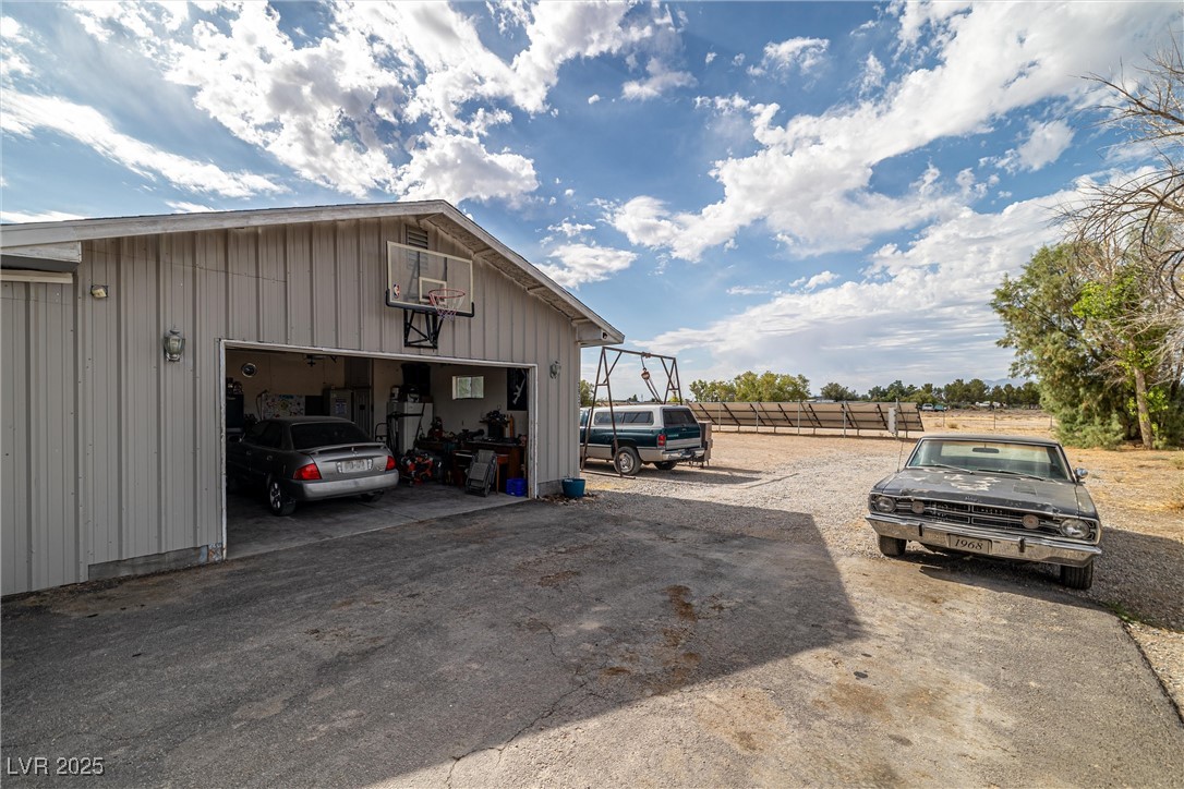 3951 West Blosser Ranch Road Pahrump, NV 89060 - Photo 28 of 35 View of detached garage