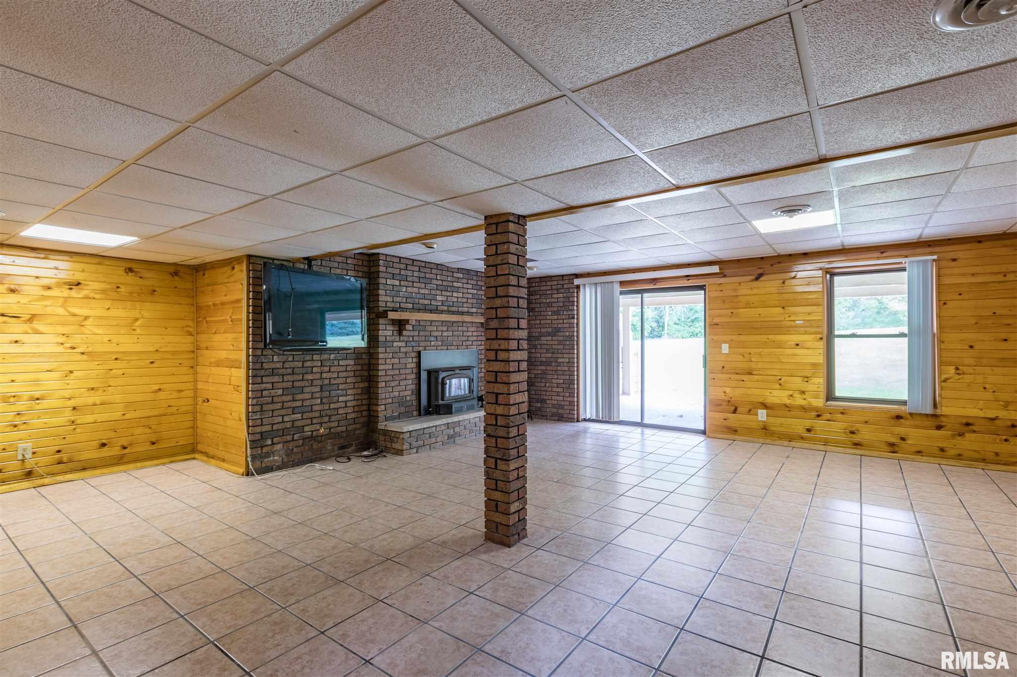 9306 143rd Street West Taylor Ridge, IL 61284 - Photo 18 of 30