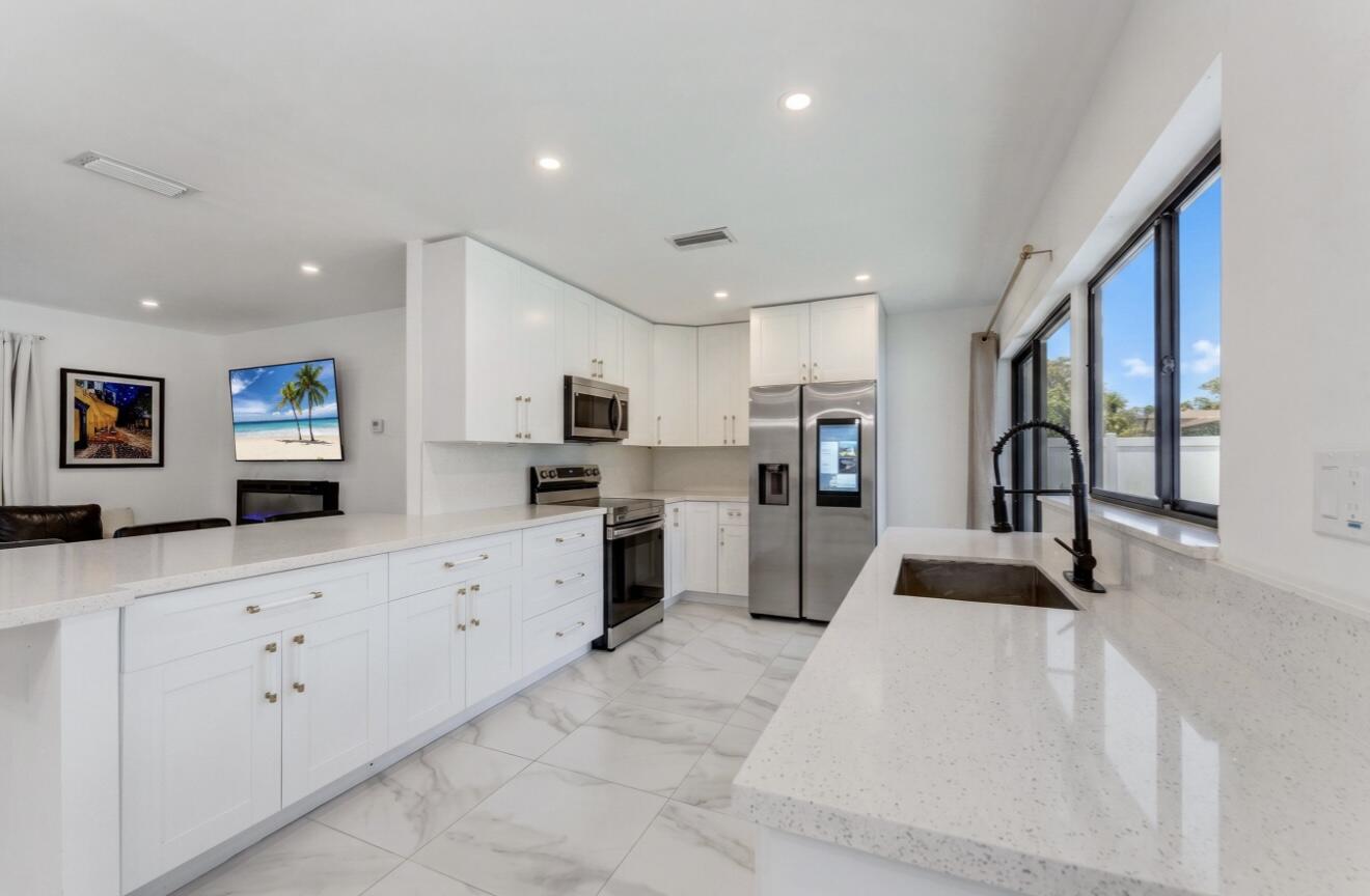 9819 Spanish Isles Drive Boca Raton, FL 33496 - Photo 21 of 33 IMG_6716