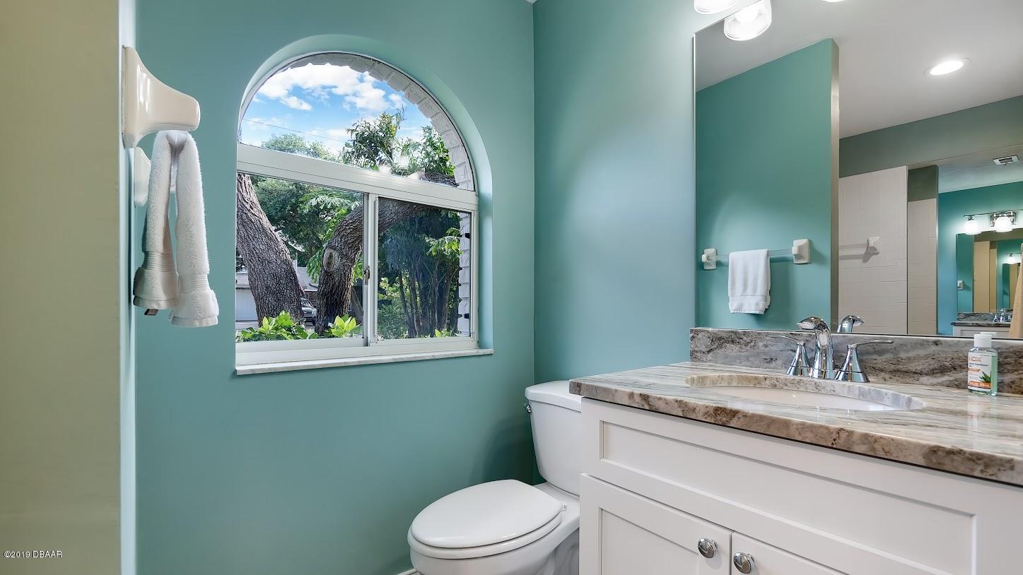 73 Glenview Avenue Ponce Inlet, FL 32127 - Photo 25 of 36 guest bathroom 2