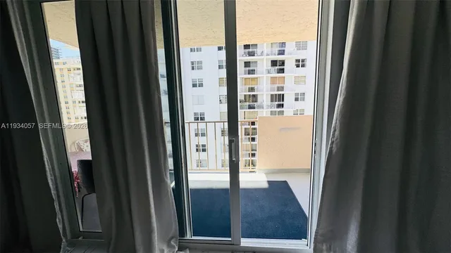 $2,193 | 1865 South Ocean Drive, Unit 11B, Hallandale Beach, FL 33009