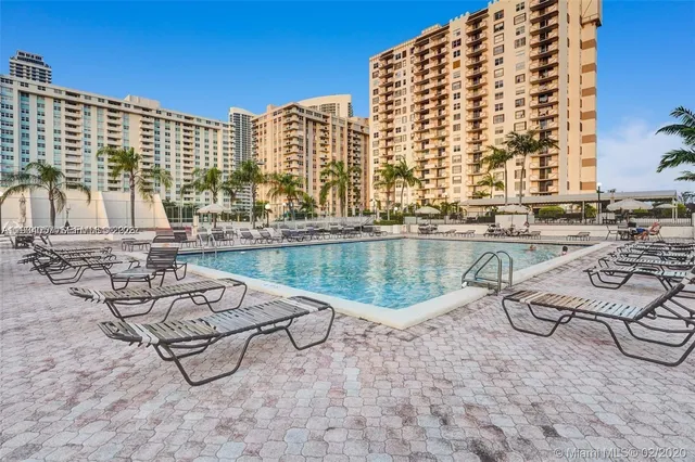 $2,193 | 1865 South Ocean Drive, Unit 11B, Hallandale Beach, FL 33009