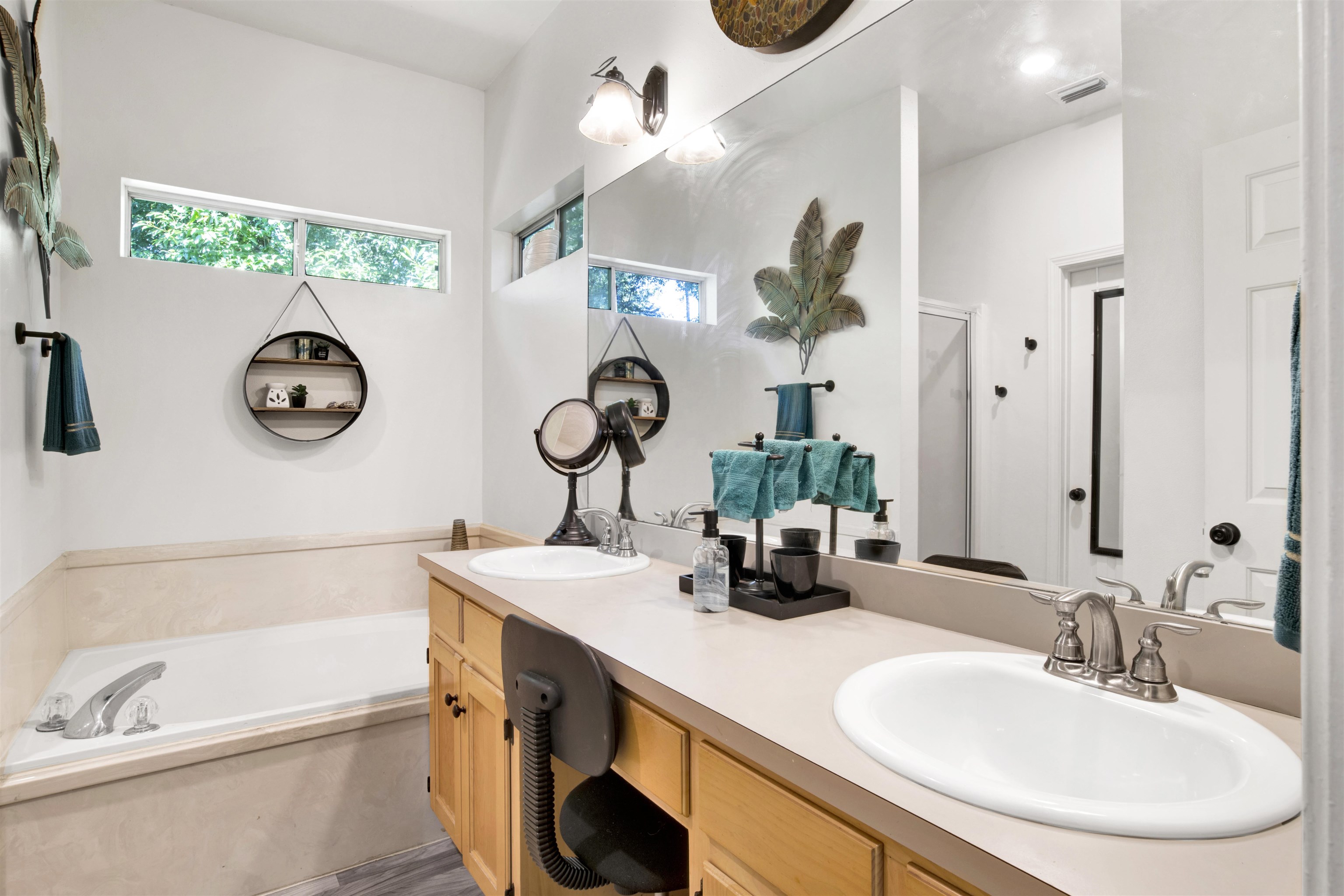 117 Geneva Drive Daphne, AL 36526 - Photo 26 of 37 Bathroom