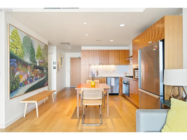 $385,000 | 3570 South River Parkway, Unit 1305, Portland, OR 97239