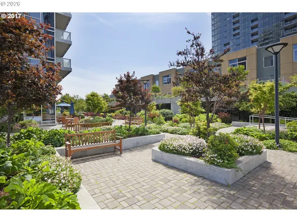 $385,000 | 3570 South River Parkway, Unit 1305, Portland, OR 97239