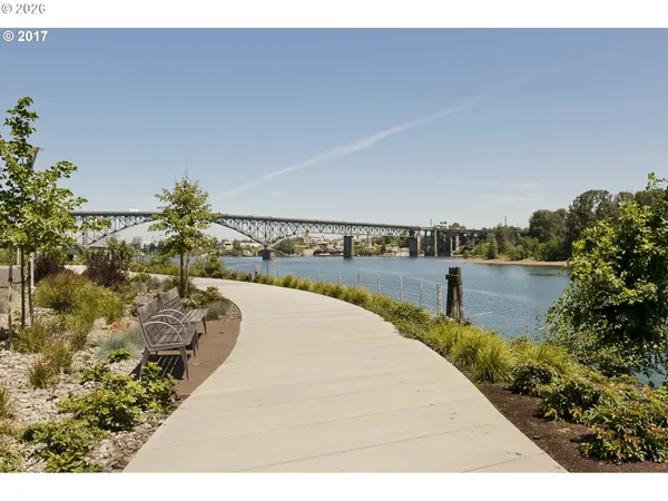 $385,000 | 3570 South River Parkway, Unit 1305, Portland, OR 97239