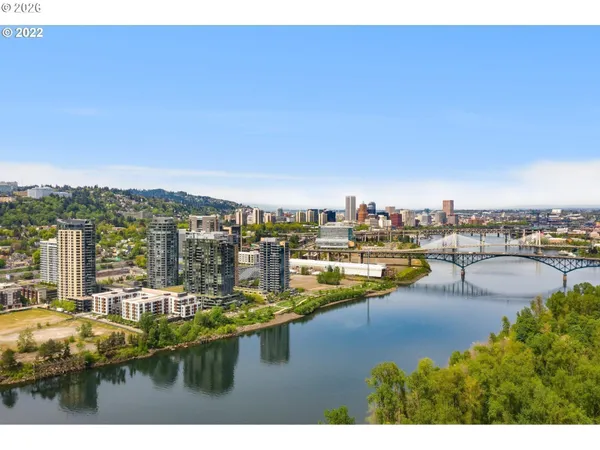 $385,000 | 3570 South River Parkway, Unit 1305, Portland, OR 97239