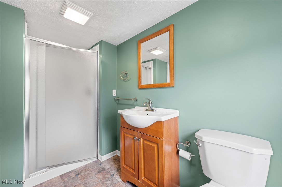 5959 Highland Road Highland Heights, OH 44143 - Photo 21 of 33 Full Bathroom