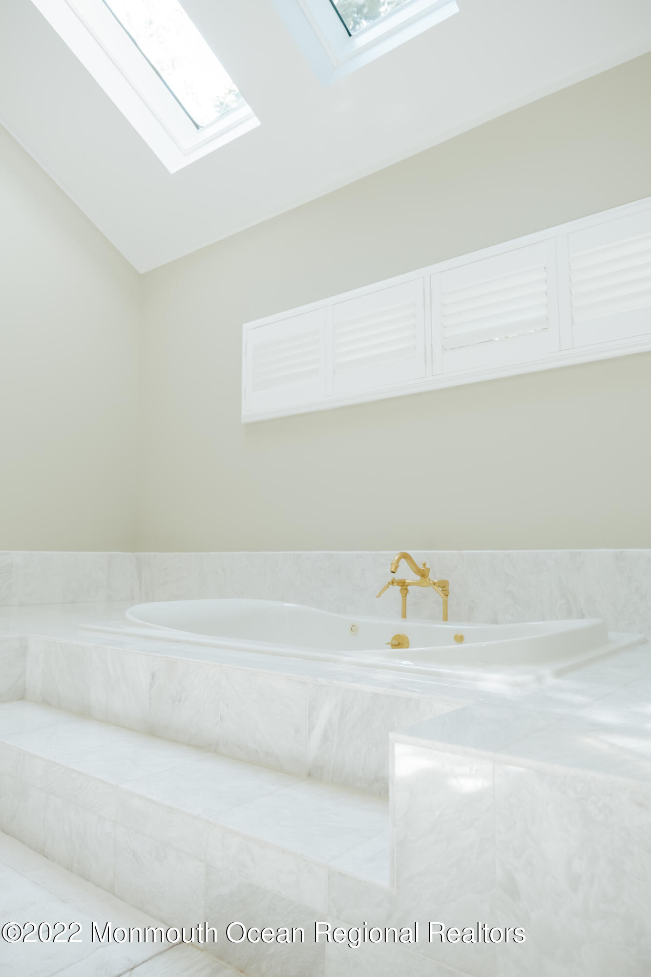 97 Mitchell Place Little Silver, NJ 07739 - Photo 6 of 21 a bathroom with a bathtub