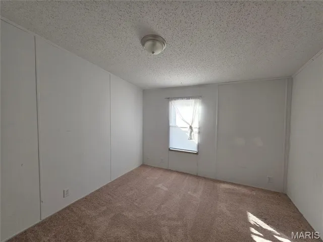 $250,000 | 15305 Texas Road, St. Robert, MO 65584