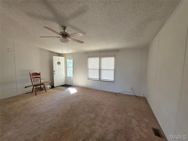 $250,000 | 15305 Texas Road, St. Robert, MO 65584