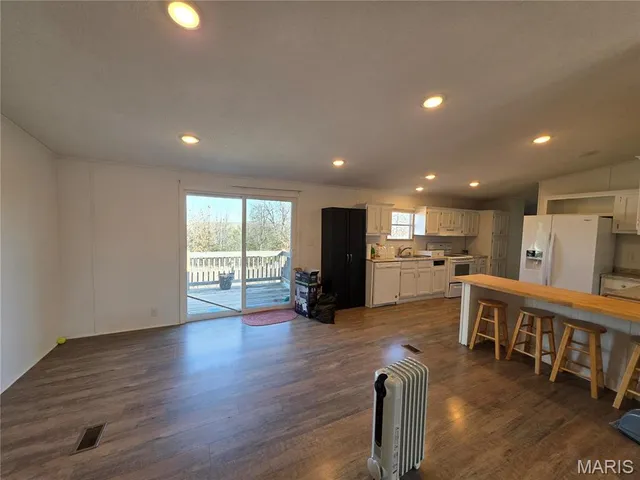 $250,000 | 15305 Texas Road, St. Robert, MO 65584