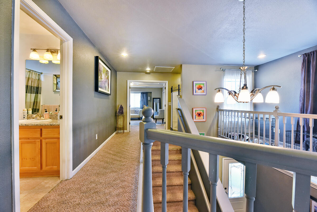 2110 Delta Waters Road Medford, OR 97504 - Photo 26 of 39 DSC_4551