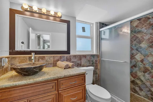 $199,900 | 2731 Northeast 14th Street, Unit 919, Pompano Beach, FL 33062