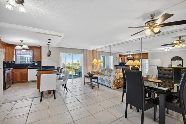 $199,900 | 2731 Northeast 14th Street, Unit 919, Pompano Beach, FL 33062