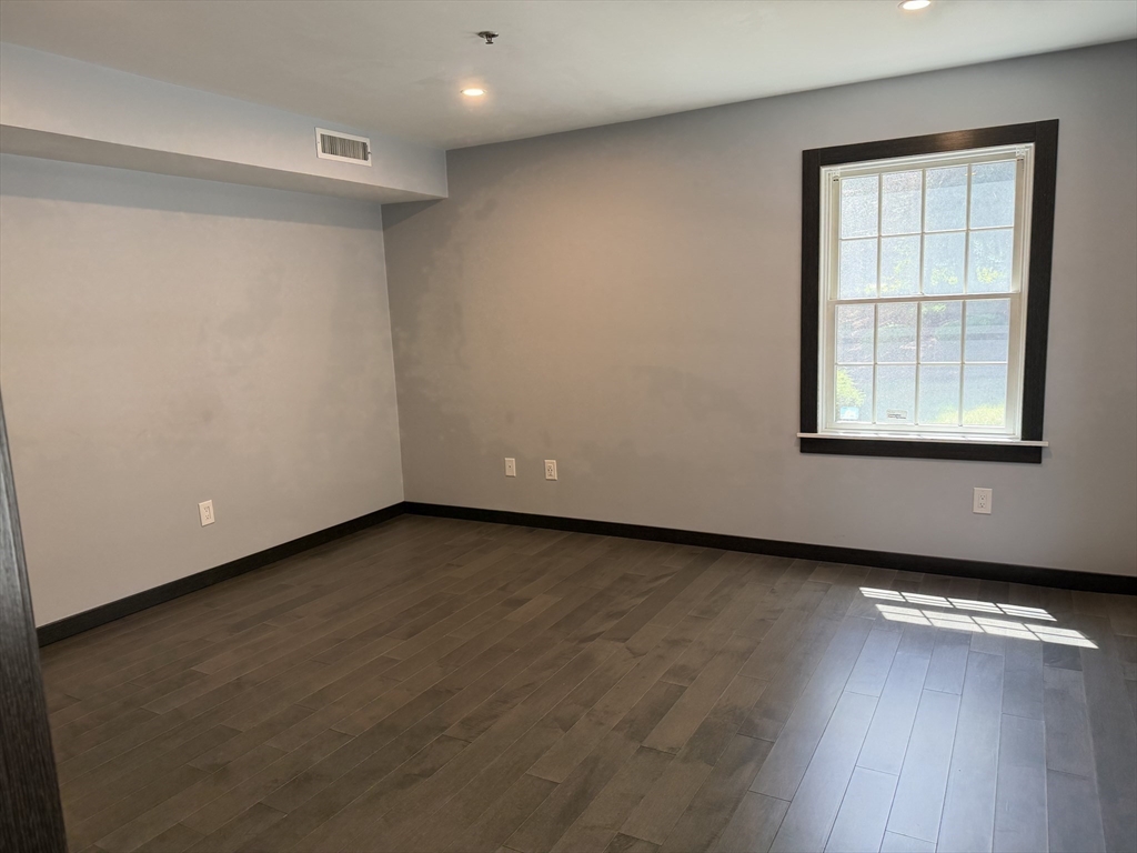 661 Lowell Street, Unit 3 Lexington, MA 02420 - Photo 9 of 19