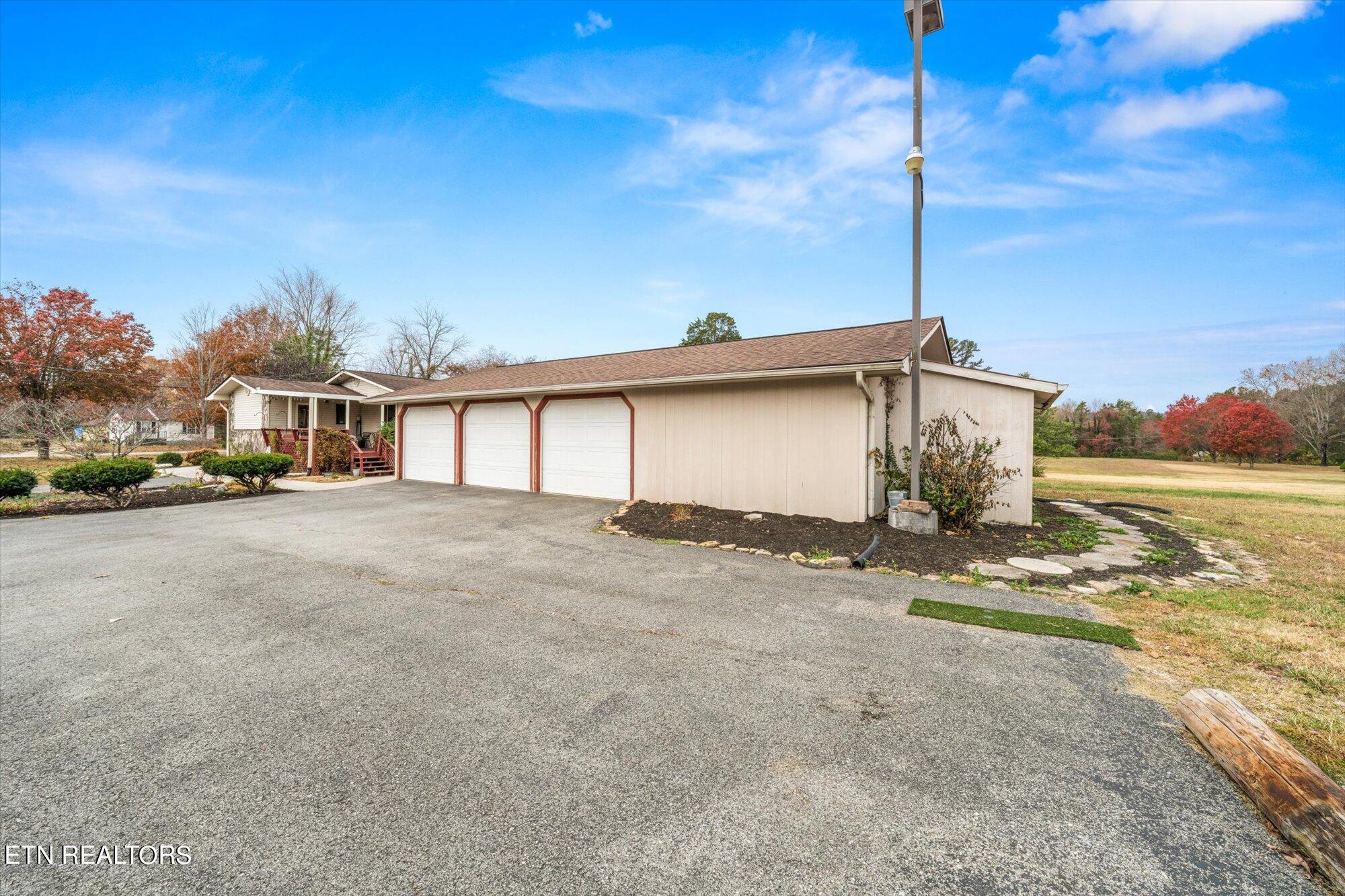 7836 Barker Road Corryton, TN 37721 - Photo 17 of 24 17-7836-Barker-Rd-Corryton-TN-17
