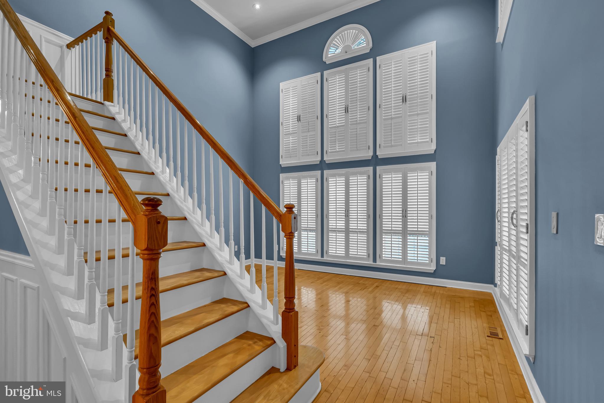 300 Watkins Road Pennington, NJ 08534 - Photo 2 of 19 Living Room