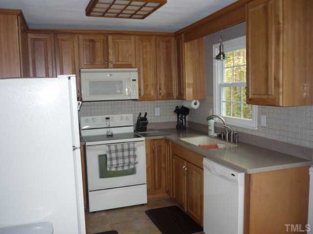 7325 Barberry Court Raleigh, NC 27615 - Photo 3 of 11 Photo 3