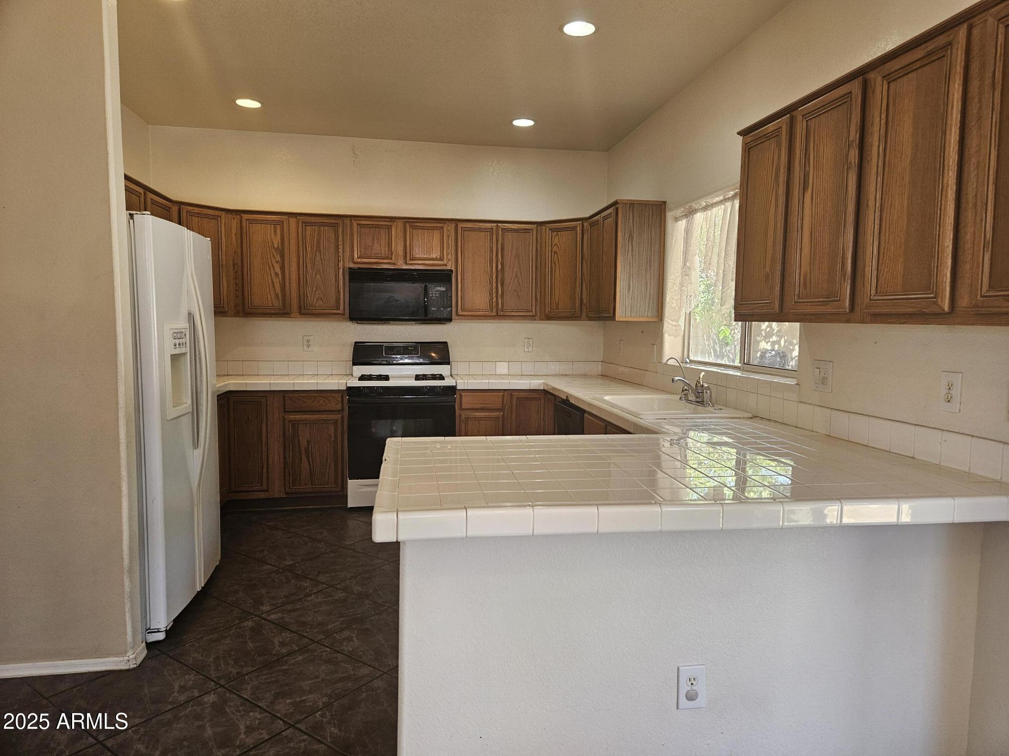 897 West Pinon Avenue Gilbert, AZ 85233 - Photo 14 of 47 1000023453