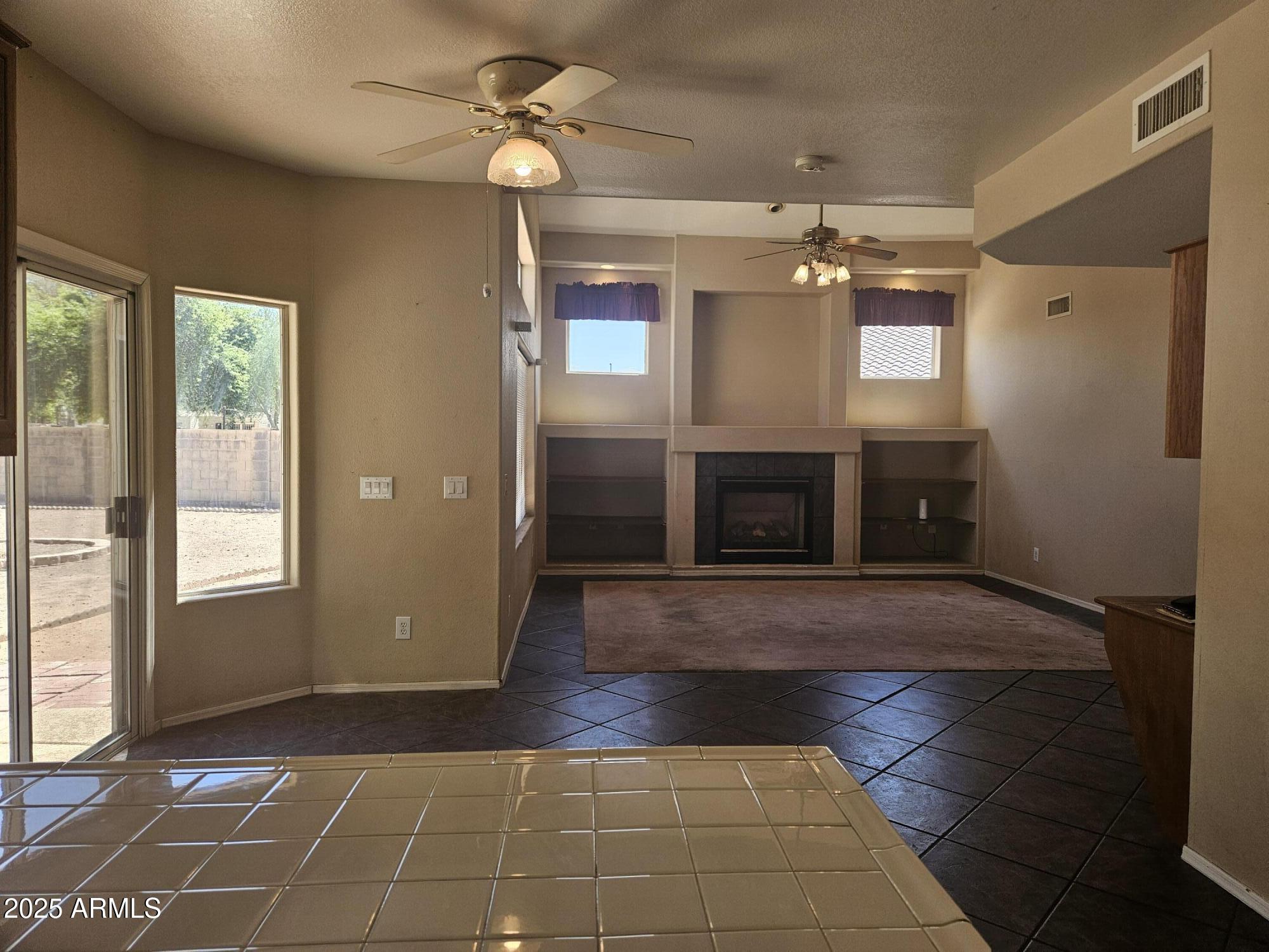 897 West Pinon Avenue Gilbert, AZ 85233 - Photo 15 of 47 1000023455