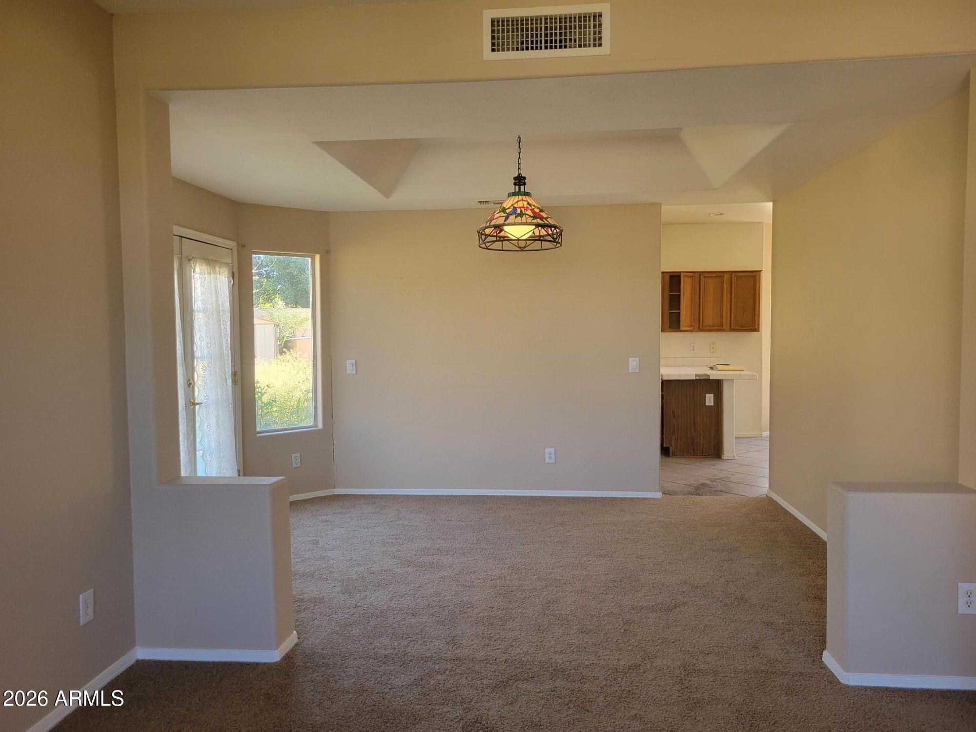 897 West Pinon Avenue Gilbert, AZ 85233 - Photo 6 of 47 20260312_120641