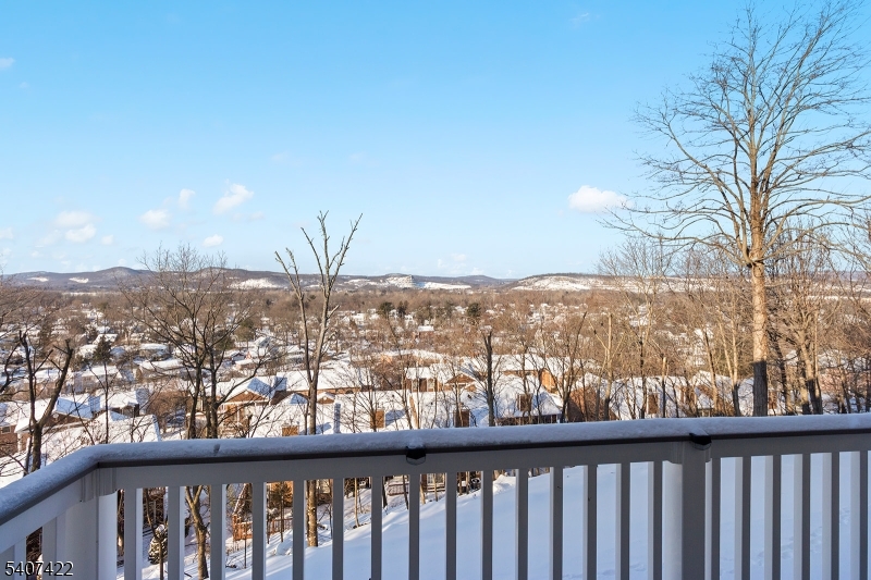 124 Ridge Drive Pompton Lakes, NJ 07442 - Photo 6 of 32 a view of city and mountain