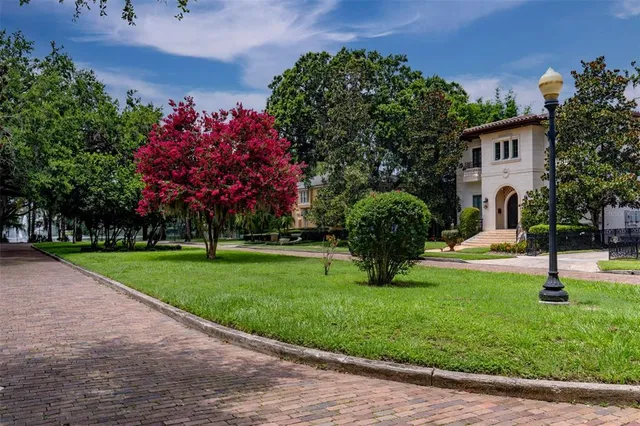 $2,399,000 | 851 Park Lake Court, Orlando, FL 32803