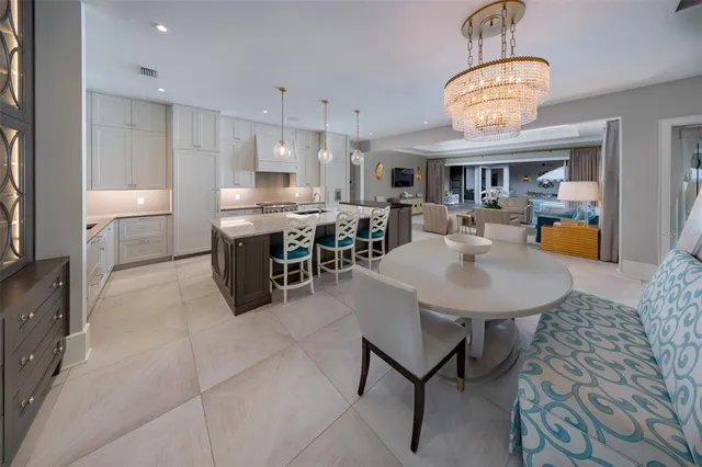 $2,399,000 | 851 Park Lake Court, Orlando, FL 32803