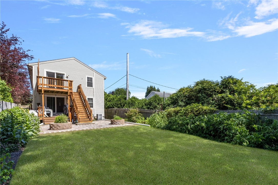 47 North Road Jamestown, RI 02835 - Photo 16 of 27 Rear