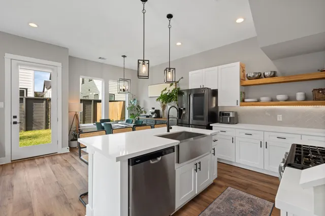 $329,000 | 5903 Wheatley Street, Houston, TX 77091