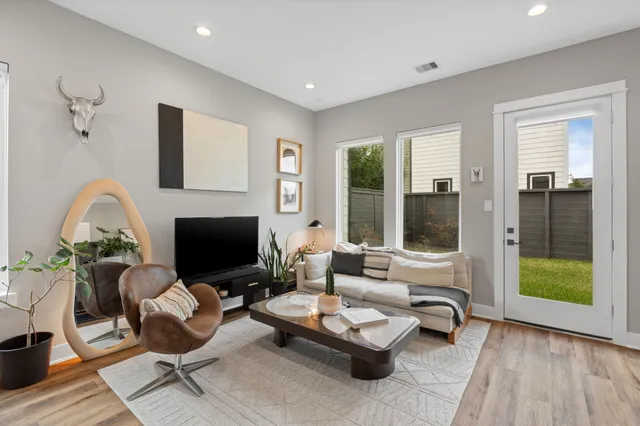 $329,000 | 5903 Wheatley Street, Houston, TX 77091