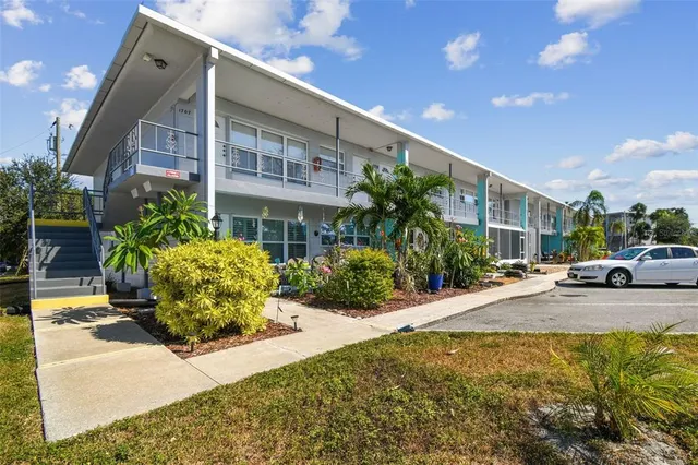 $133,000 | 5861 42nd Terrace North, Unit 1712, Kenneth City, FL 33709