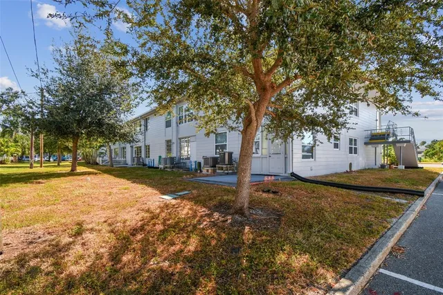 $133,000 | 5861 42nd Terrace North, Unit 1712, Kenneth City, FL 33709