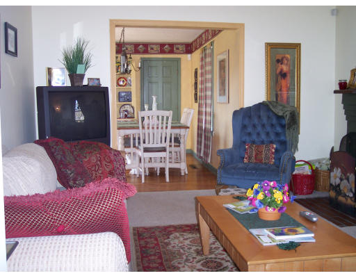 399 Main Road Granville, MA 01034 - Photo 4 of 11 Gallery Image 4