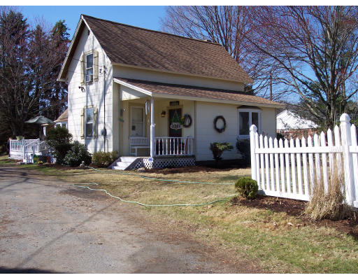 399 Main Road Granville, MA 01034 - Photo 10 of 11 Gallery Image 10