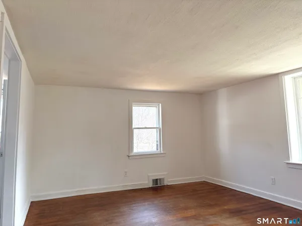 $1,650 | 107 North Main Street, Terryville, CT 06786