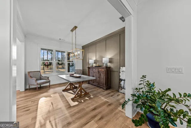 a view of entryway and hall