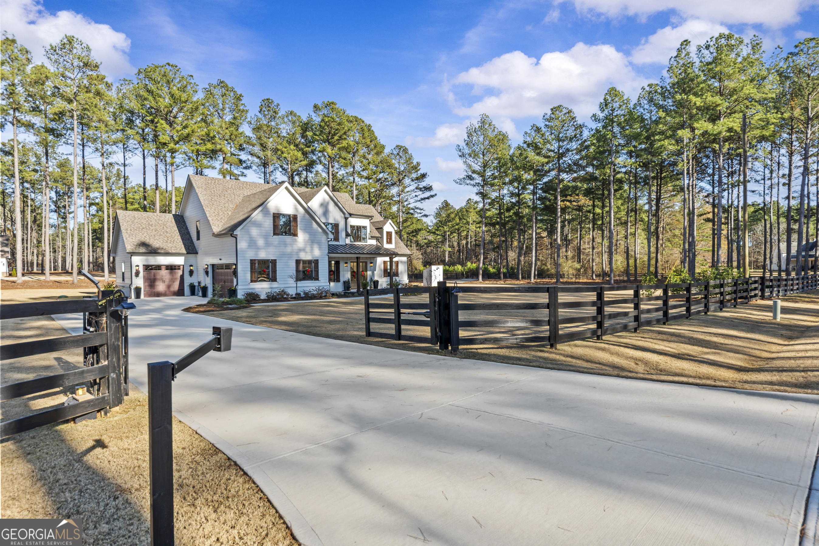 1085 Locklin Road Monroe, GA 30655 - Photo 3 of 57