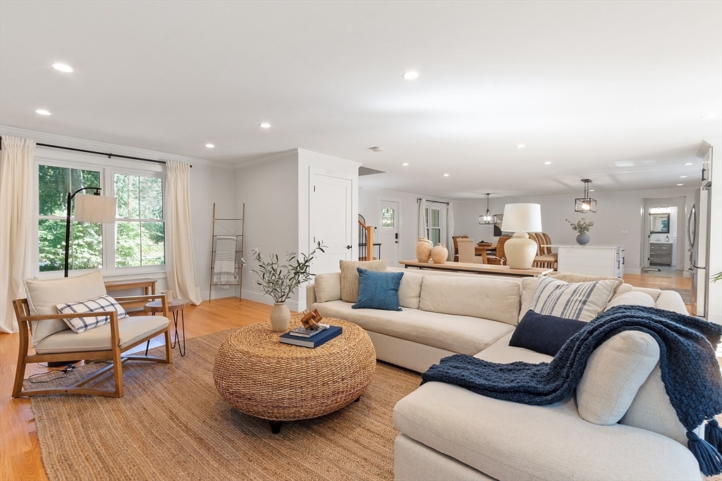 175 Mill Road Chelmsford, MA 01824 - Photo 8 of 41