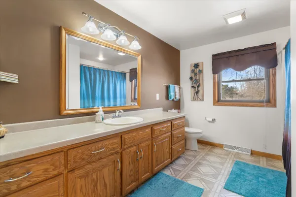 $899,900 | 1110 South Allen Road, Green Bay, WI 54311