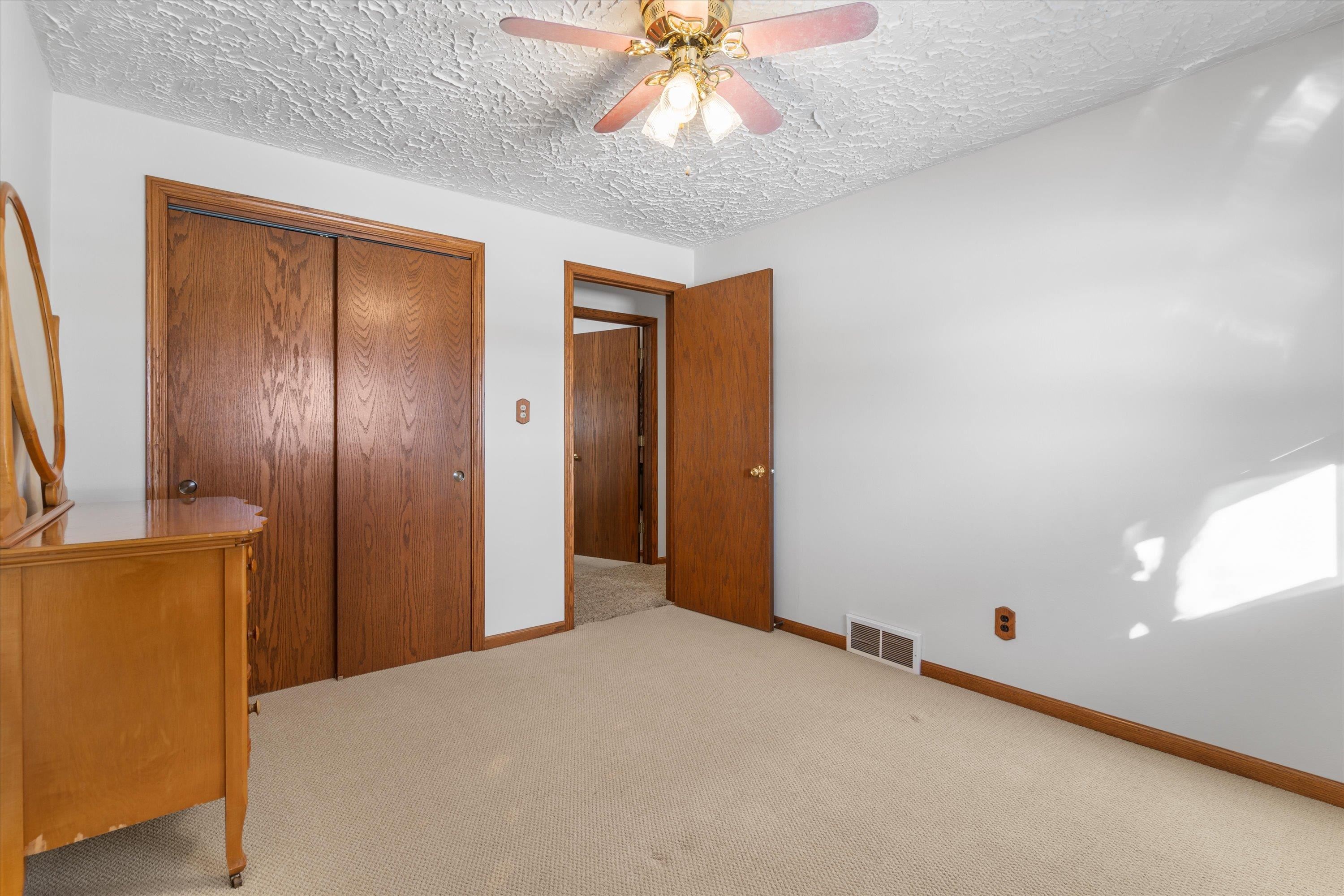 1110 South Allen Road Green Bay, WI 54311 - Photo 29 of 65