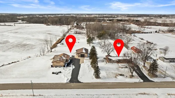 $899,900 | 1110 South Allen Road, Green Bay, WI 54311